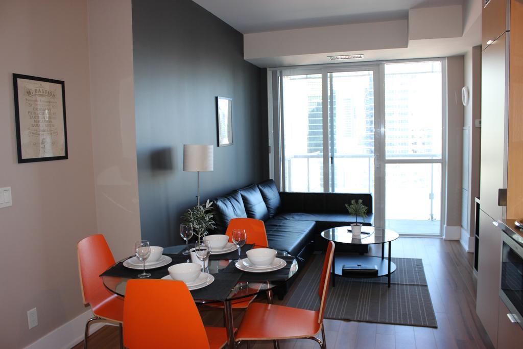 Atlas Suites - Cn Tower & Convention Centre Toronto Værelse billede