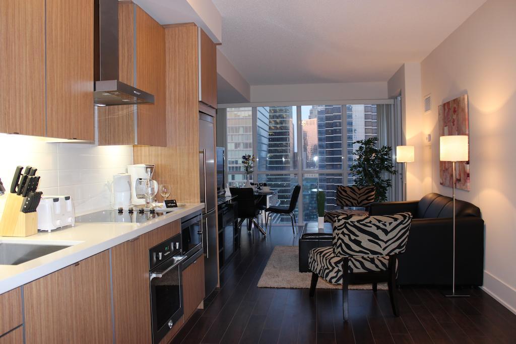 Atlas Suites - Cn Tower & Convention Centre Toronto Værelse billede